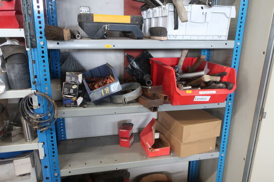 3 stk. lagerreoler med div. Værktøj, varelager, reservedele m.m.