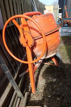 Betonblander ATIKA Profi 145