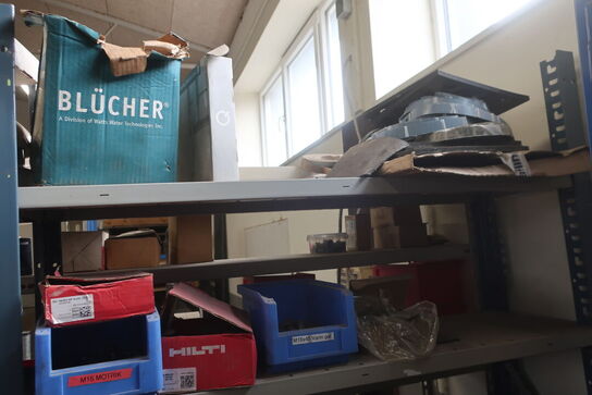 2 stk. lagerreoler med div. Bolte, varelager m.m.