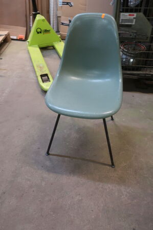 Stol VITRA Model:744 Eames DSR Fiberglass 22245748
