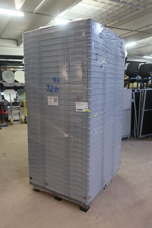 330 stk. plastbakker NUER PACKAGING Model: EG 43/75 HG