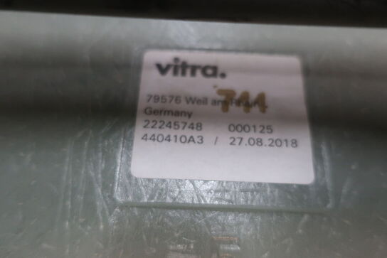 Stol VITRA Model:744 Eames DSR Fiberglass 22245748