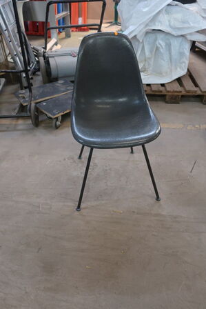 Stol VITRA Model:744 Eames DSR Fiberglass 22245748
