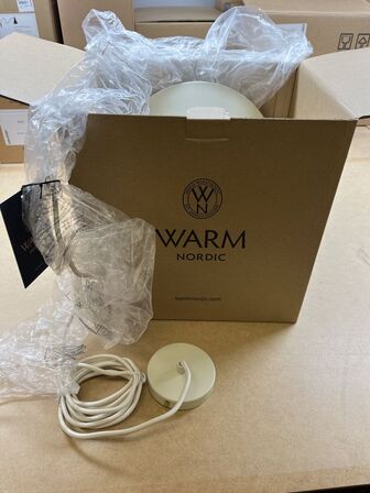 Pendel WARM NORDIC Model: Bloom Pendant Art No: 4410024