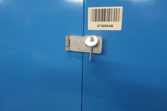 2 stk. Materialeskabe HØVIK STÅL, FINNERUP Model: AT20SKAB