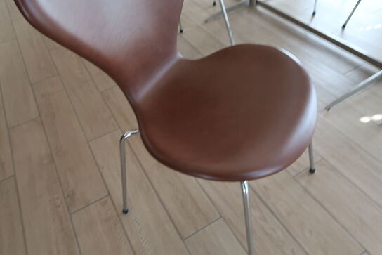 6 stk. spisebordsstole Syveren af Arne Jacobsen, Fuldpolstret læder