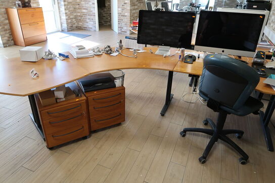 Skrivebord uden indhold, 2 stk. skuffemoduler, kontorstol
