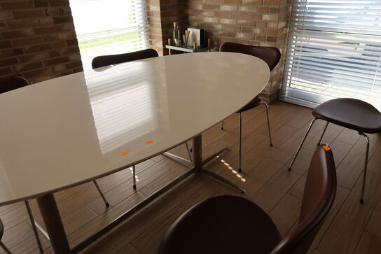 Spisebord