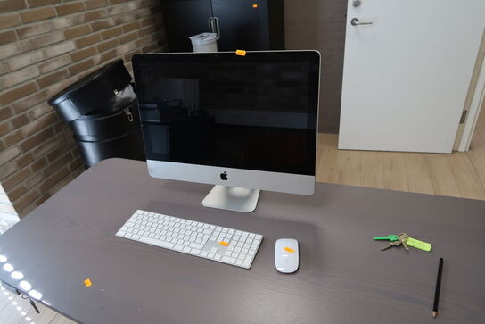 Allinone computer APPLE iMac A1311 med tastatur og mus APPLE A1843, A1657