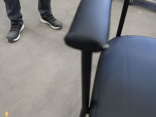 Konferencebord med 10 stk. stole