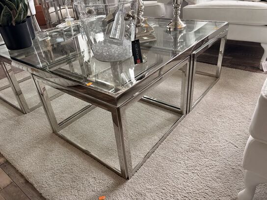 Glas sofabord m. 4 små borde 120x120x45 cm