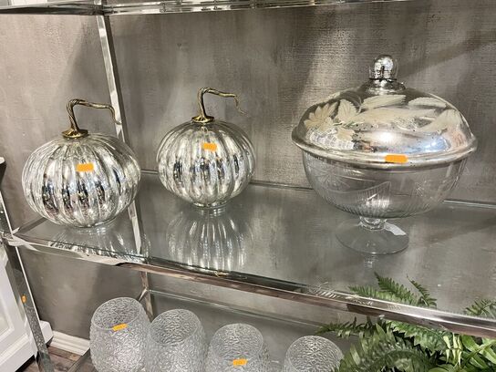 Glasfad m. Låg inkl. 11 stk. Glasvaser