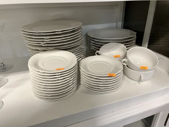 Stel m. Kopper, kander og tallerkner