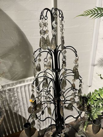 Lysestage m. glaskrystaller