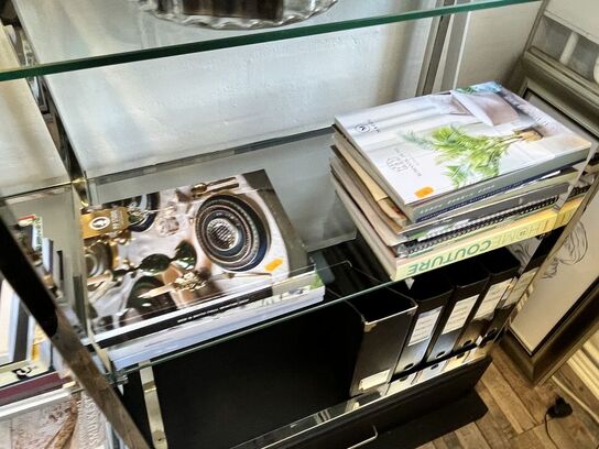 Div. coffee table books