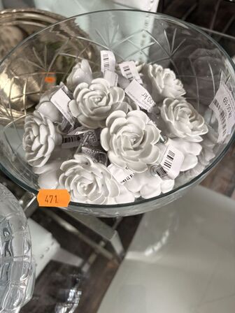 2 stk. Vaser m. Skabsgreb