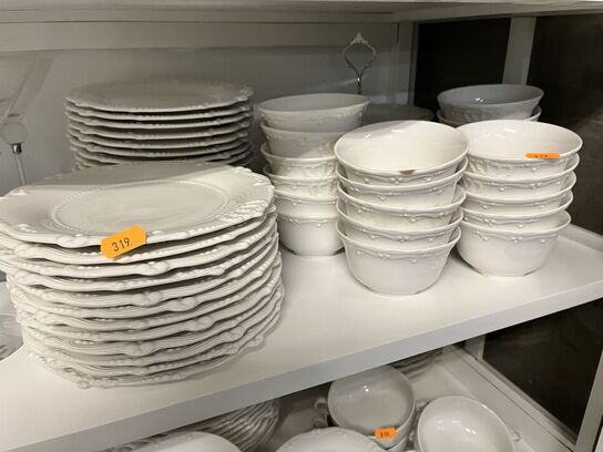 Stel m. Kopper, kander og tallerkner