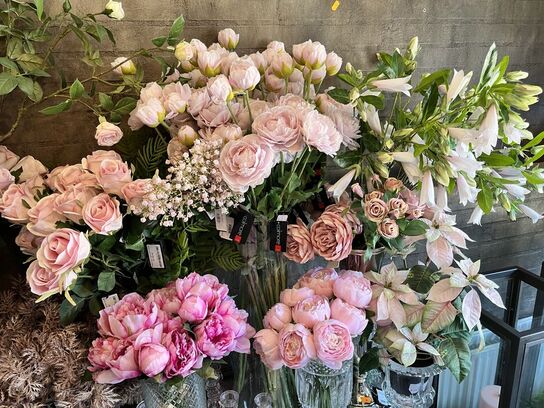 Div. Blomster i plast