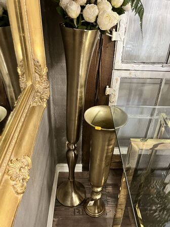 2 stk. Vaser m. Blomster