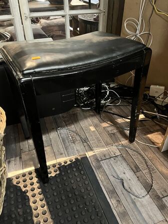 Skammel m. Lædersæde