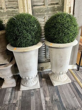 2 stk. Potter m. Plante