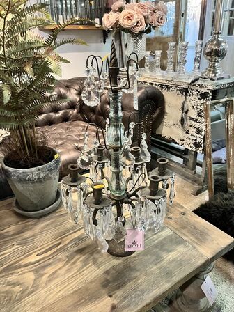 Lysestage m. glaskrystaller