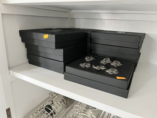 10 kasser m. Servietringe inkl. Fade