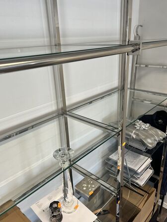 Reol i aluminium m. Glas hylder 220x45x226 cm