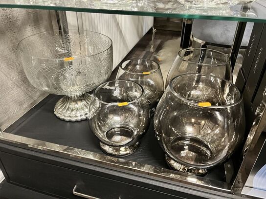 4 stk. Vaser m. Glasbowle