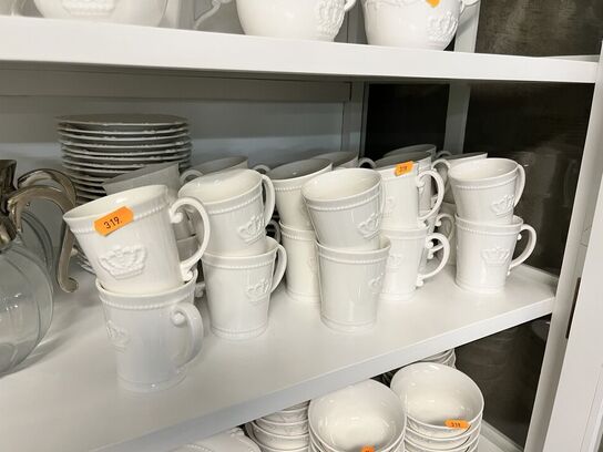 Stel m. Kopper, kander og tallerkner