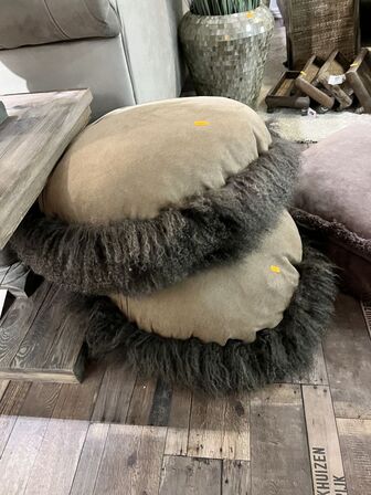 2 stk. Puder i pels NATURESCOLLECTION