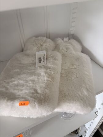 2 stk. Varmepuder m. Pels mm. KRONE 1