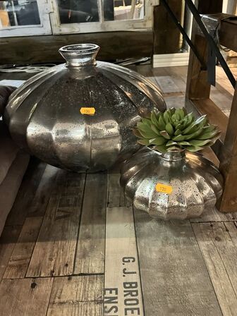 2 stk. Vaser m. Blomster