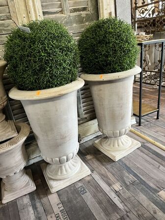 2 stk. Potter m. Plante