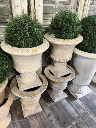 4 stk. Potter m. Planter