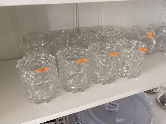 12 stk. Fyrfadsholder mm.