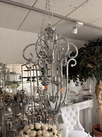 Lysekrone i blank krom