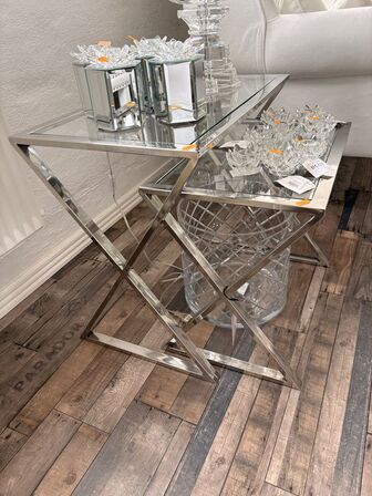 2 stk. Sidebord i glas/alu