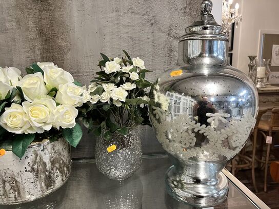 4 stk. Vaser m. Blomster