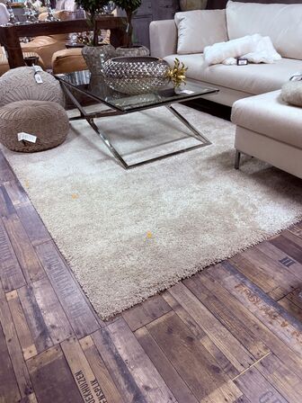 Gulvtæppe  300x200 cm.