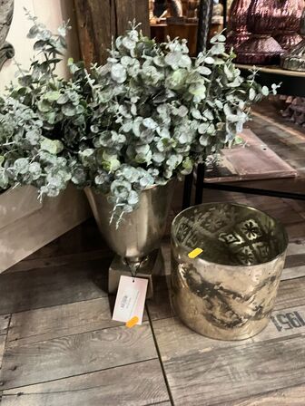 2 stk. Vaser m. Blomster