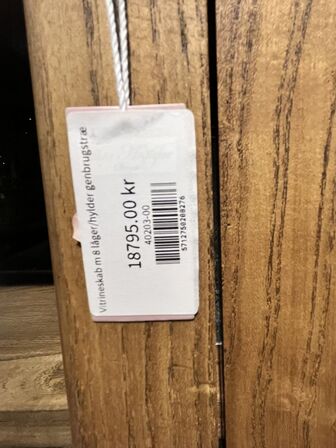 Vitrineskab m. 8 låger i genbrugstag 195x220x55 cm