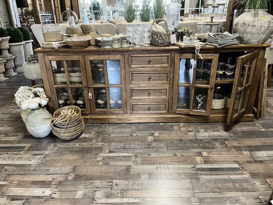 Vitrine skab m. 4 låger og skuffer 80x220x45 cm.