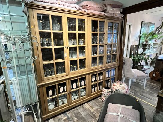 Vitrineskab m. 8 låger i genbrugstag 195x220x55 cm