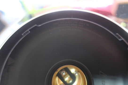 Bluetooth-højtaler LEMUS LIFE med indbygget pendel/bordlampe og holder