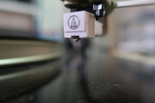 Pladespiller Model: E-E136