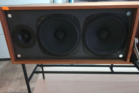 Soundbar/Lydmøbel LEMUS Home Classic 1800 American Walnut