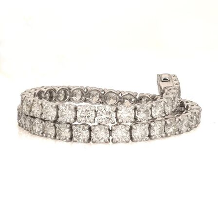 "Klassiske tennis armbånd -i hvidguld med naturlige diamanter, og guld tennis armbånd med lab- grown diamanter "