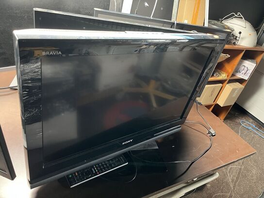 3 stk. LCD TV  SONY BRAVIA 26" + 2 x SAMSUNG 32"