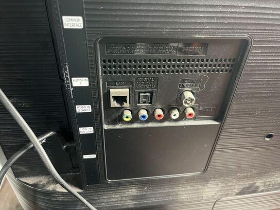 3 stk. LCD TV  SONY BRAVIA 26" + 2 x SAMSUNG 32"